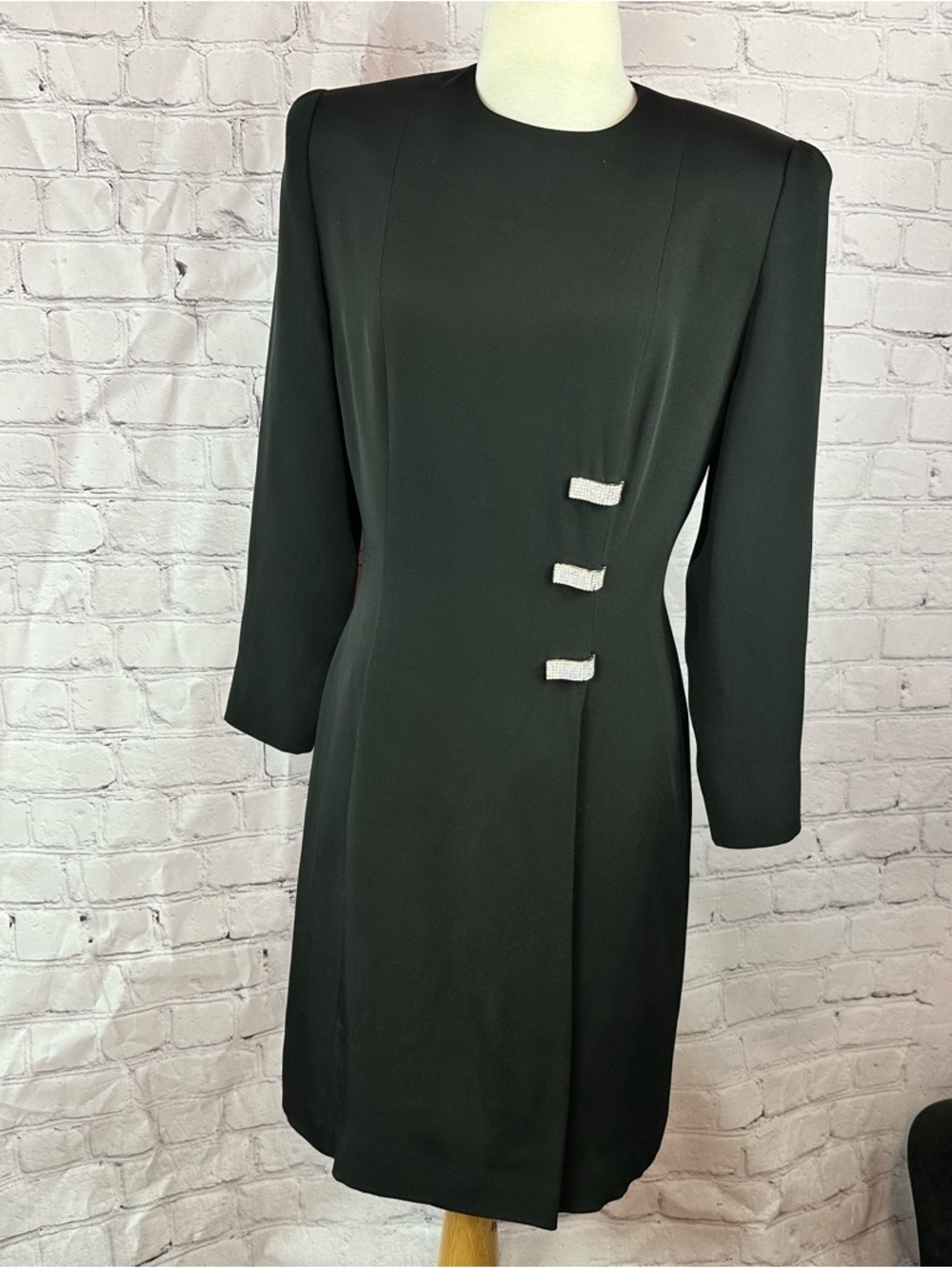 vtg 1980s Ilie wacs Black cocktail Dress Rhinestone structured tailored glamour